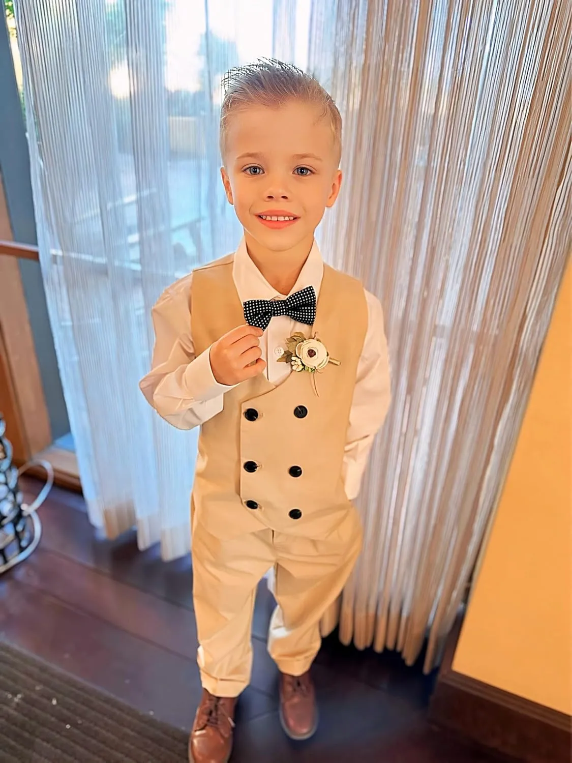 LOLANTA Boys' 4-Piece Formal Suit, Wedding Ring Bearer Outfit Vest Pants with Dress Shirt Bow Tie for Graduation 2-13 Years